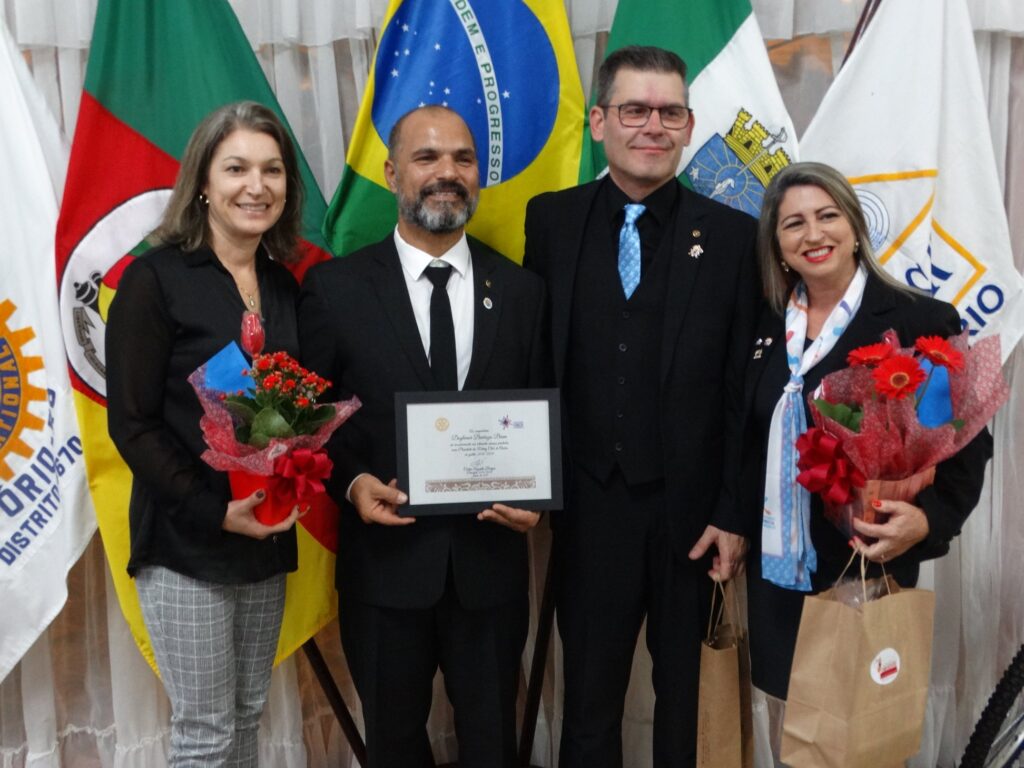 Leia mais sobre o artigo Presidente Carlos Augusto Borges é empossado para a gestão 2019/2020