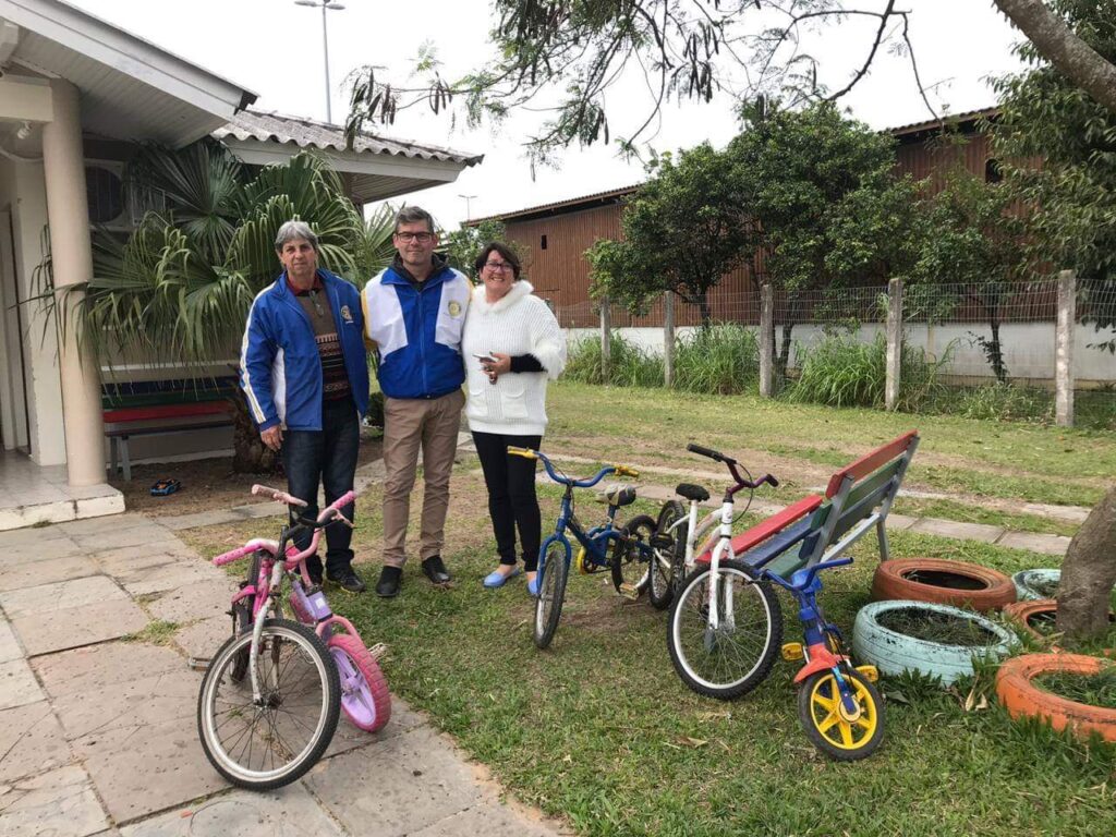 Leia mais sobre o artigo Rotary reforma bicicletas das crianças da Casa Abrigo
